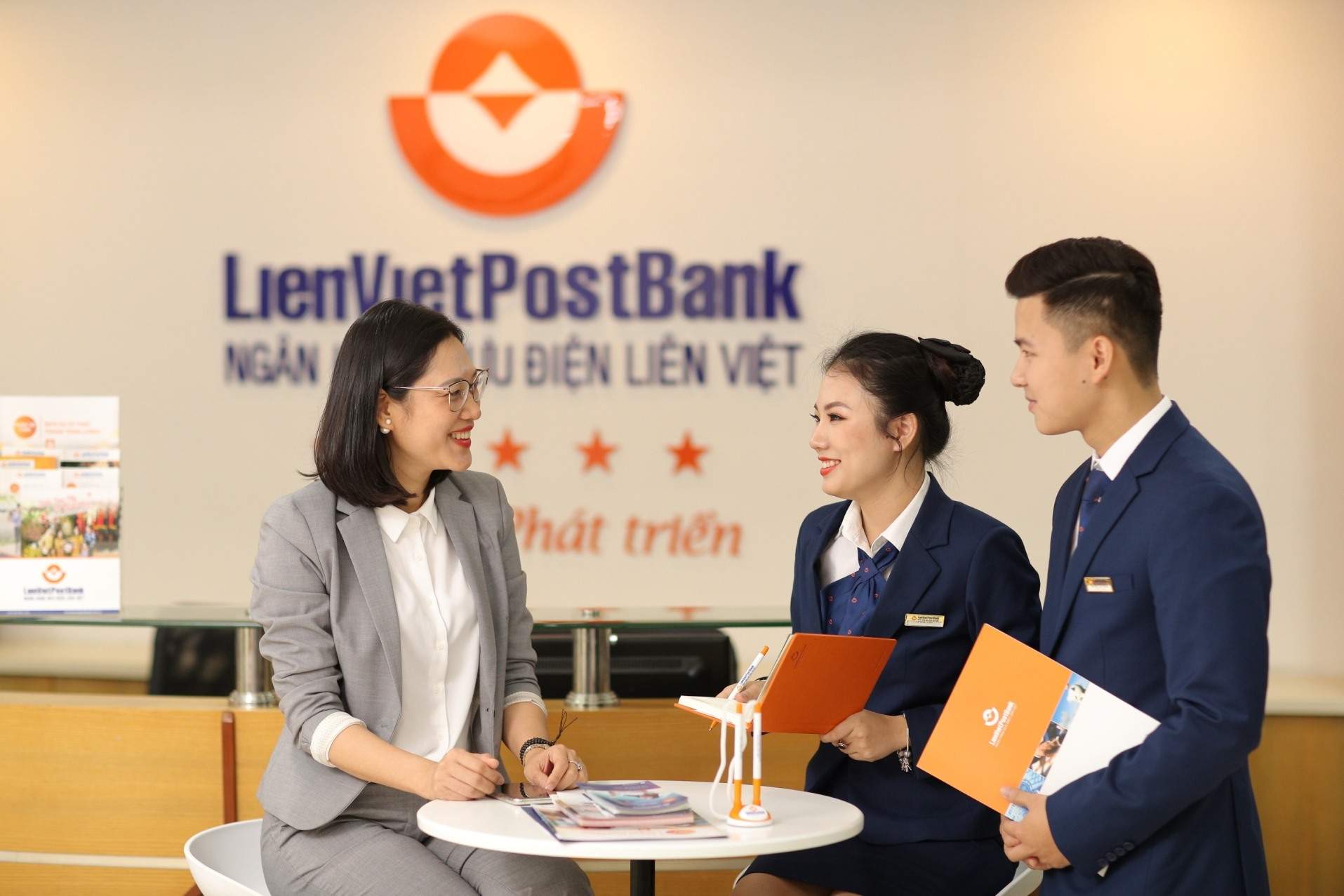 Vay tín chấp theo lương tại ngân hàng Liên Việt với lãi suất ưu đãi
